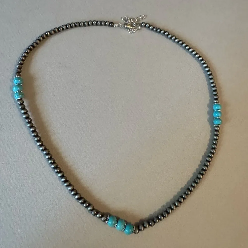 Elegant Silver and Turquoise Beaded Necklace A1495 - Picture 2 of 3